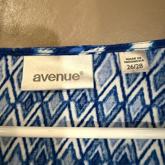 Avenue 26/28 Brilliant Blue Blouse - Picture 3 of 7